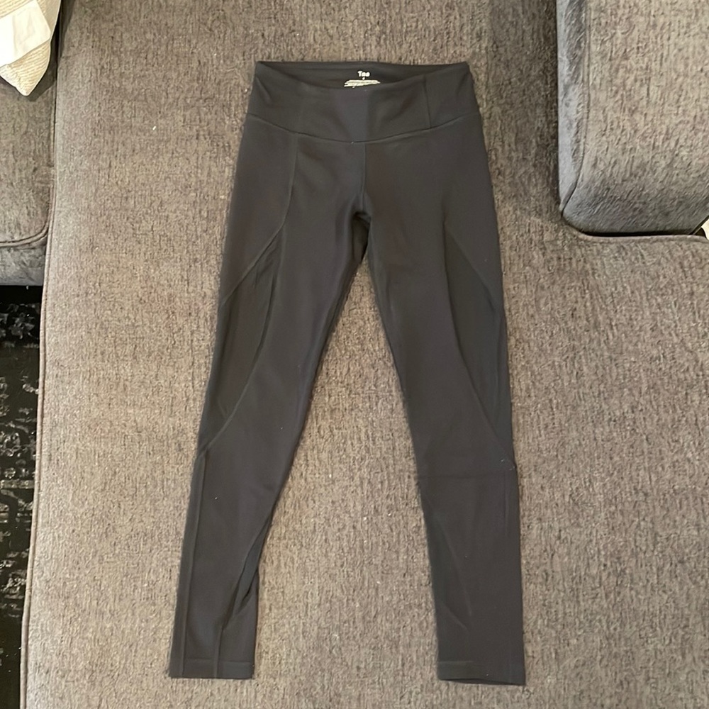 TNA Aritzia Leggings
